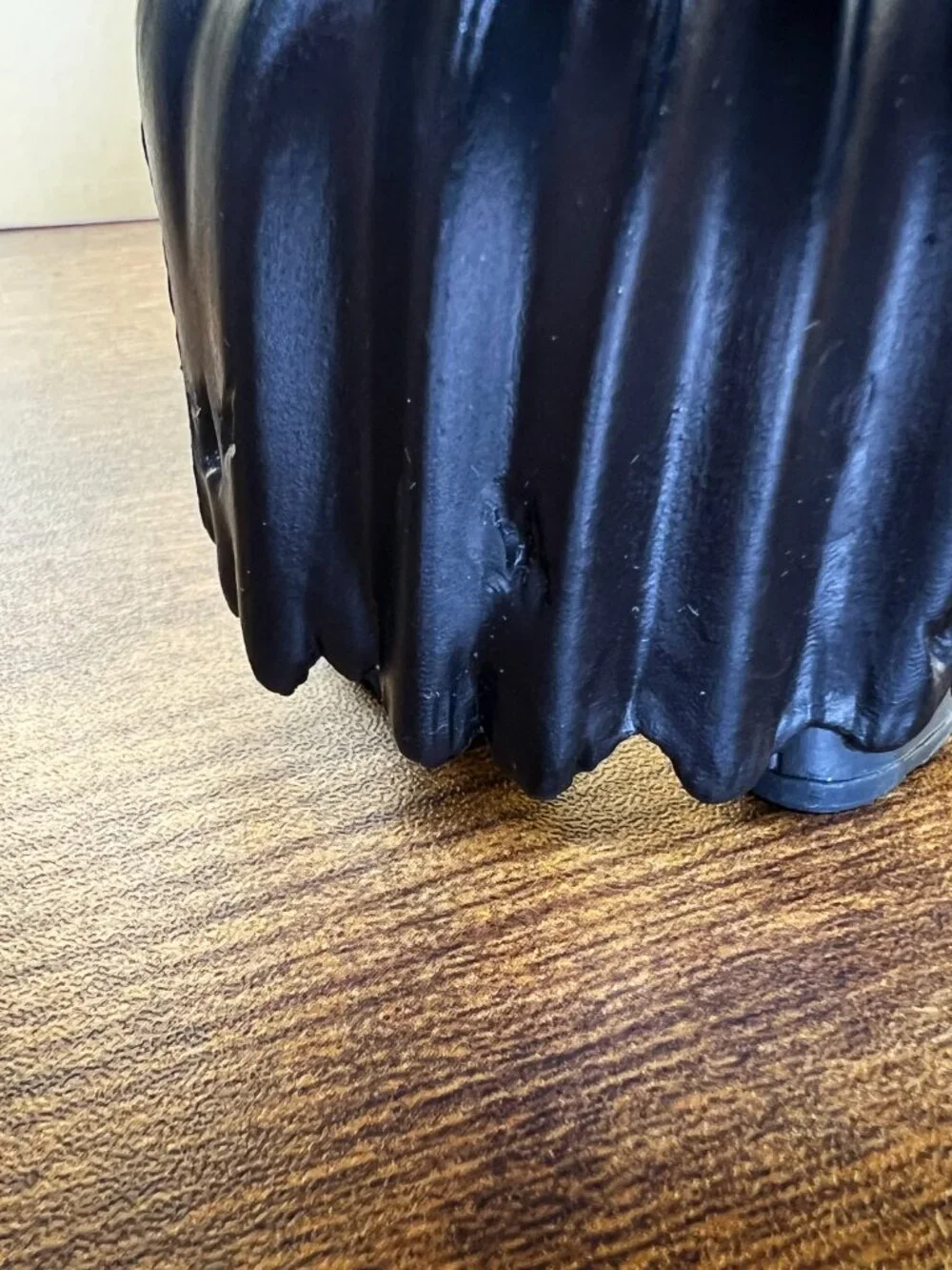 N/A minor scratching